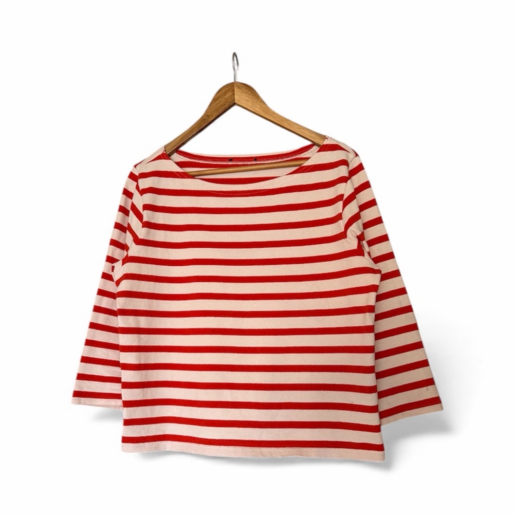 Women’s J. Crew Red and White Knit Striped Top. Refer to measurements for Size.